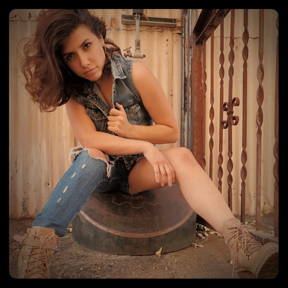 Cheetah Girls 2 Marisol Inspired Pants/ Half Short - Picture 4 of 6